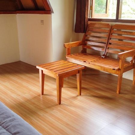 Apartmán Bale Kembang Kuning Tetebatu Exteriér fotografie
